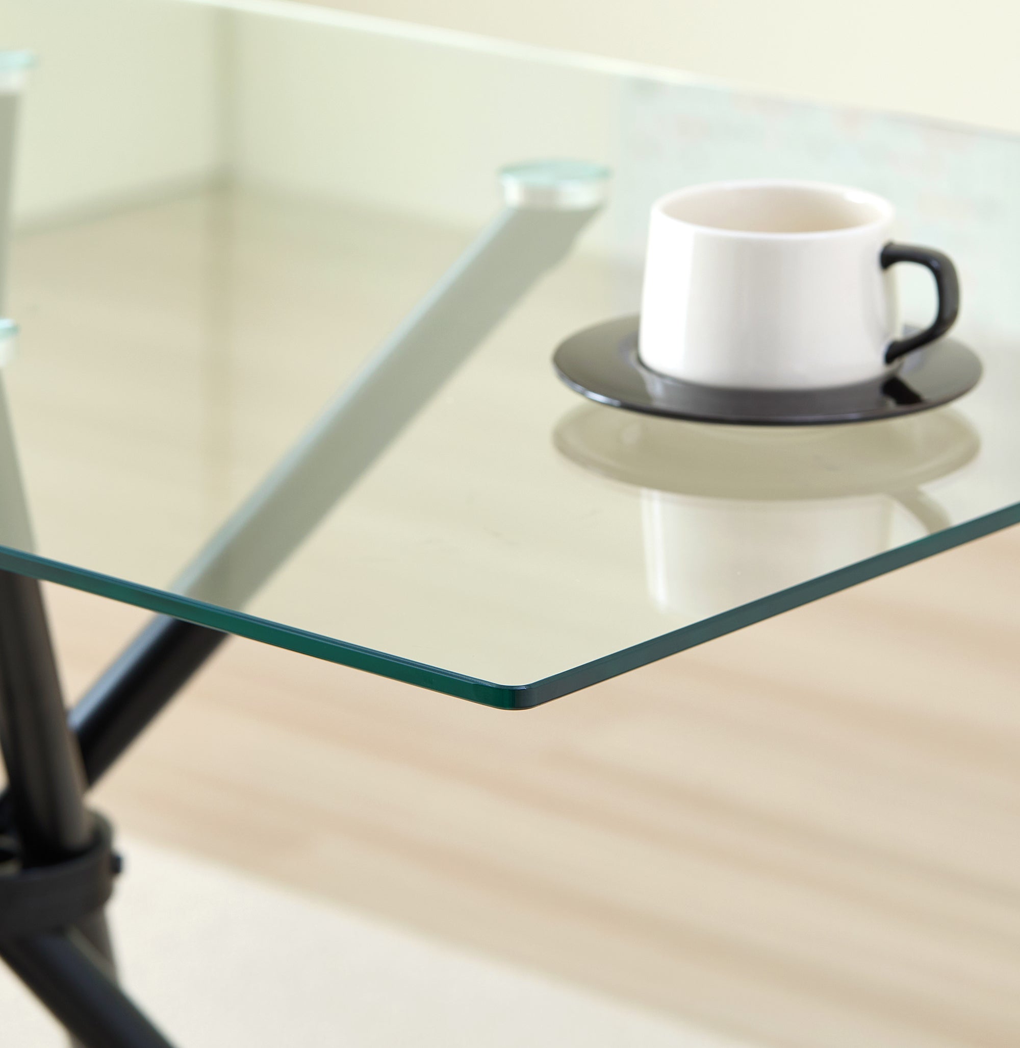 Miami Dining Table with 4 Amelia Velvet Chairs - Image 25