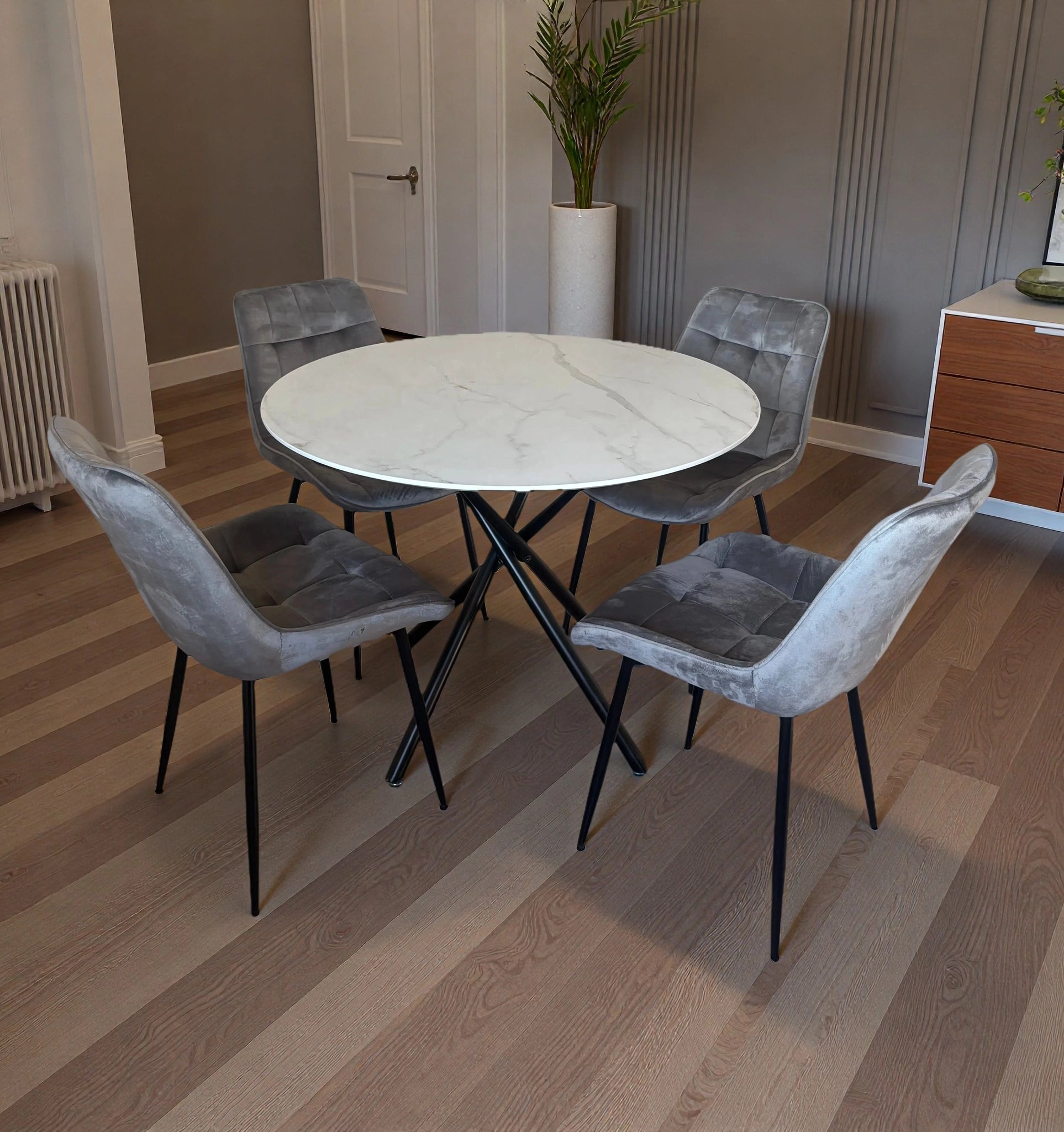 Seattle Dining Table with 4 Erica Velvet Chairs - Image 21