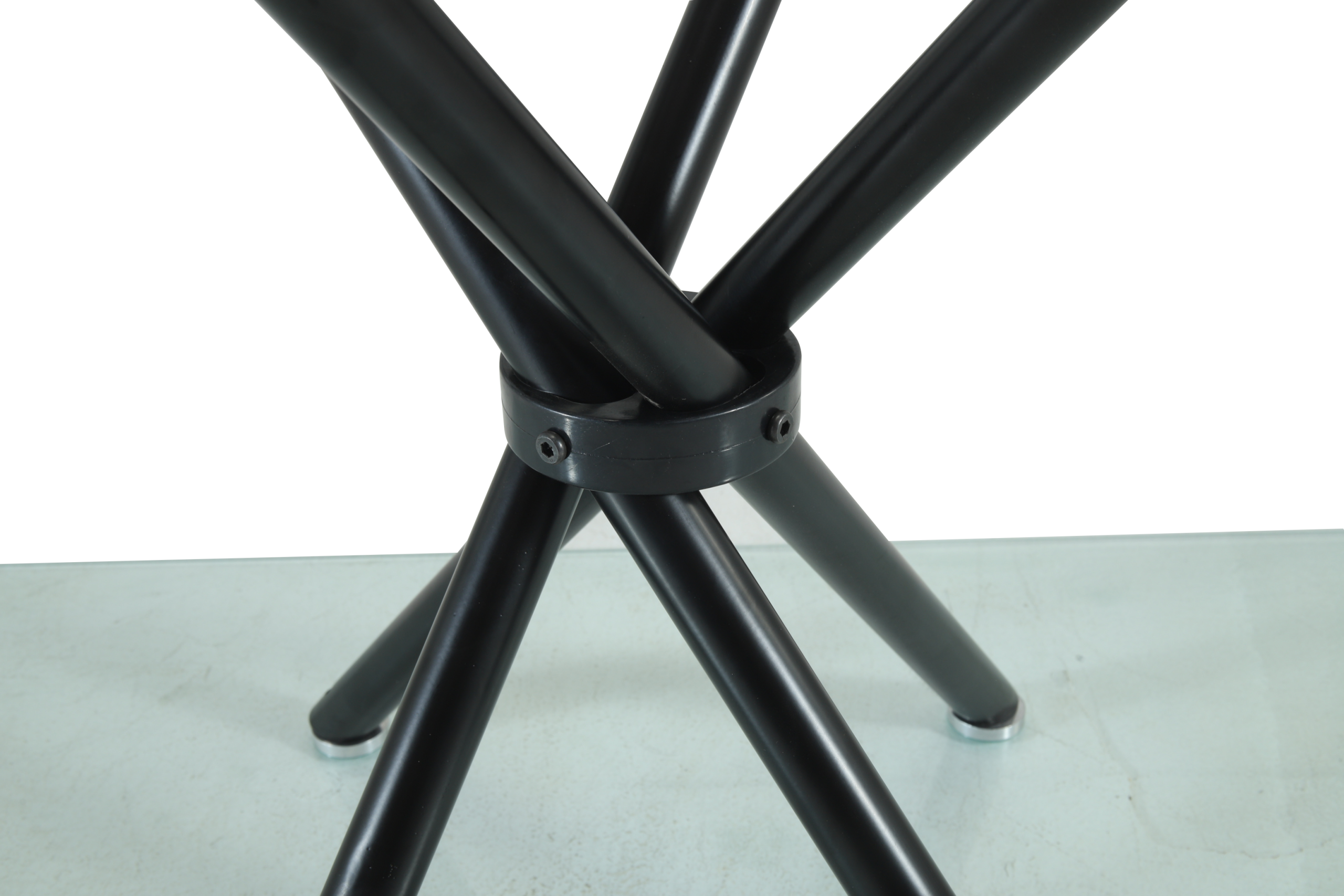 Miami Dining Table with 4 Emily Leather Chairs - Image 8